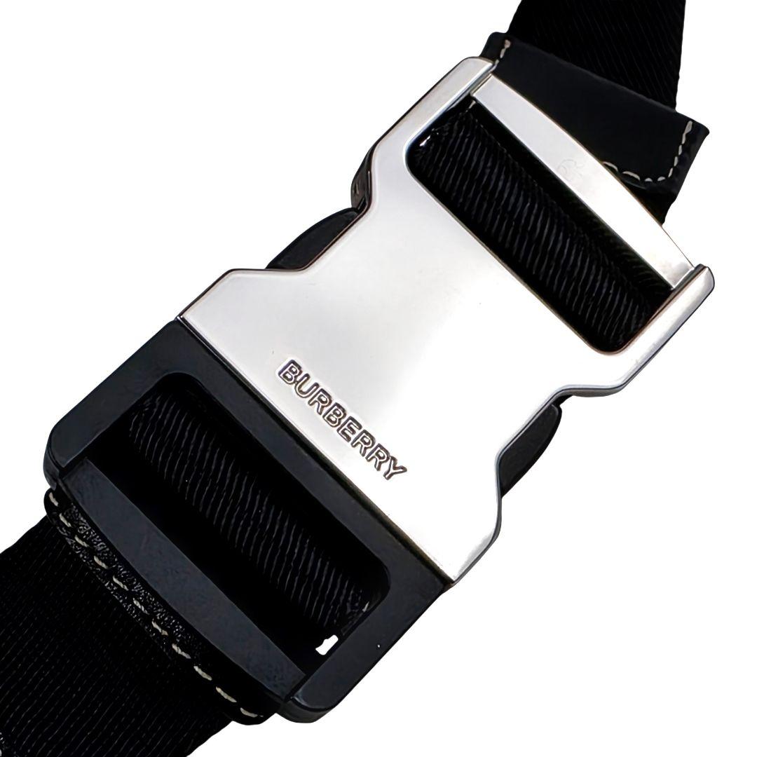 未使用 バーバリー BURBERRY チェック ロゴ ボディバッグ