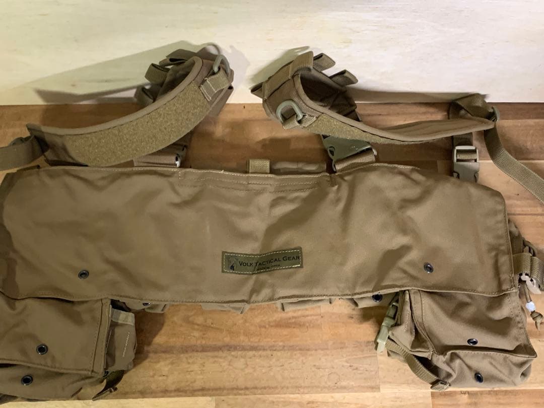 【8/21まで】VOLK TACTICAL GEAR チェストリグ タン