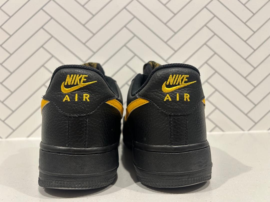 Nike Air Force 1 ブラック/イエロー　限定品