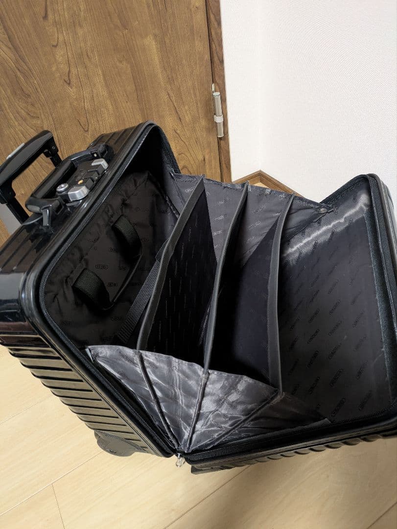 リモワ RIMOWA 機内持ち込み可2輪 ビジネストロリー ブラック