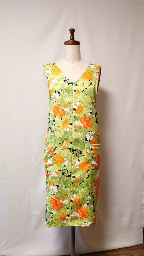 ポリエステル素材着物をリメイクしたエプロン