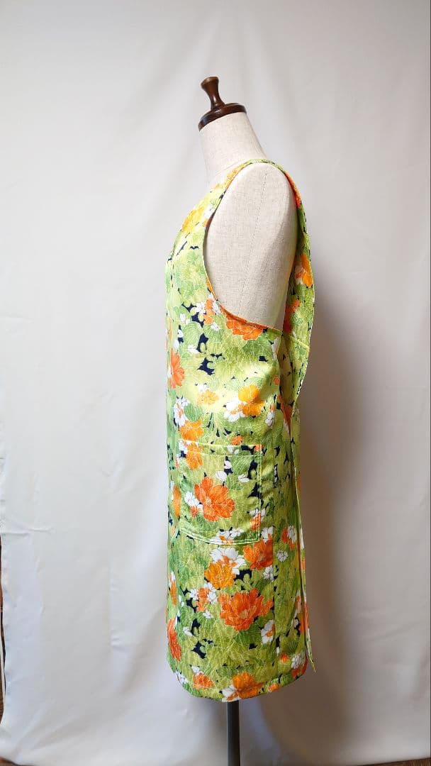 ポリエステル素材着物をリメイクしたエプロン