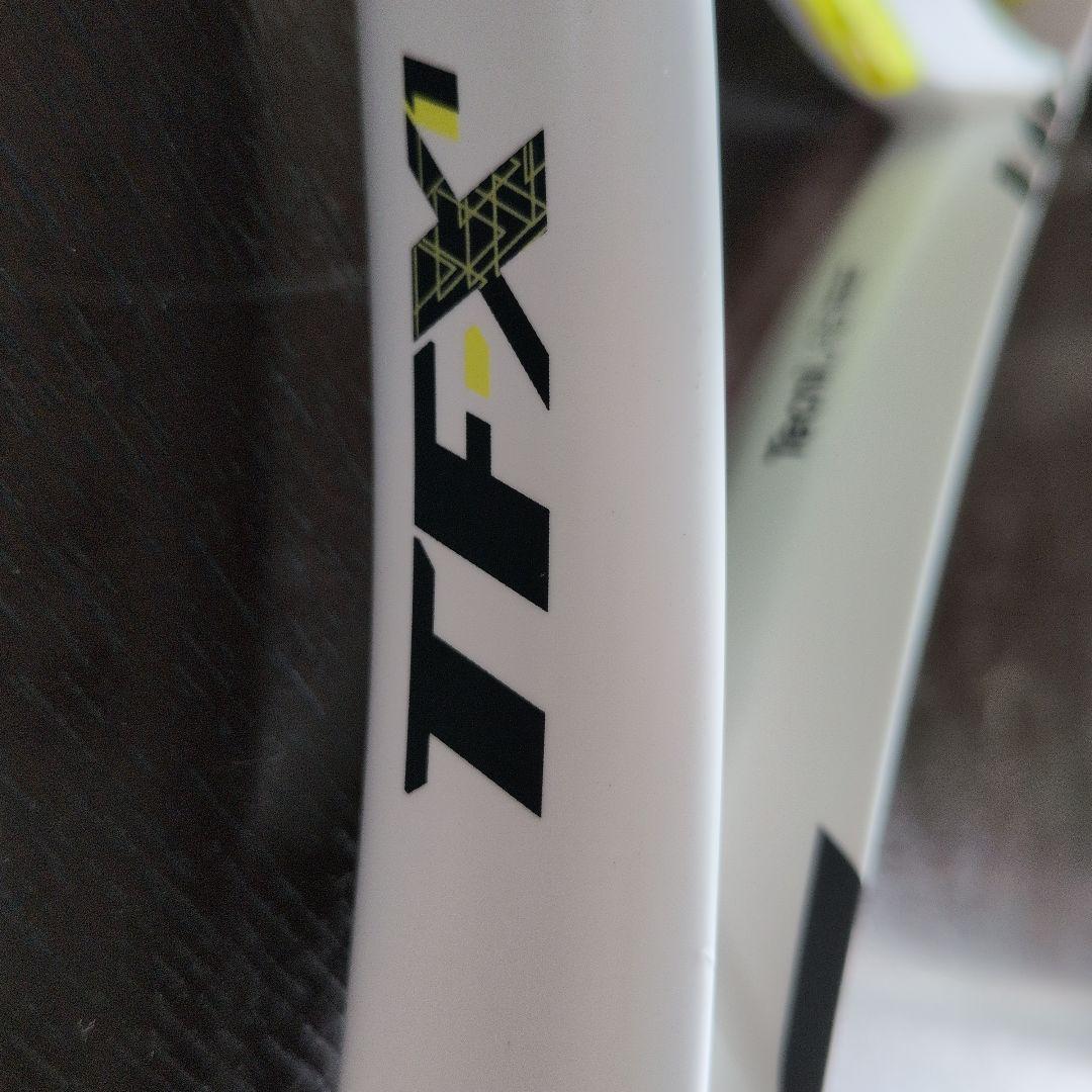 テクニファイバー　TF-X1 テニスラケット