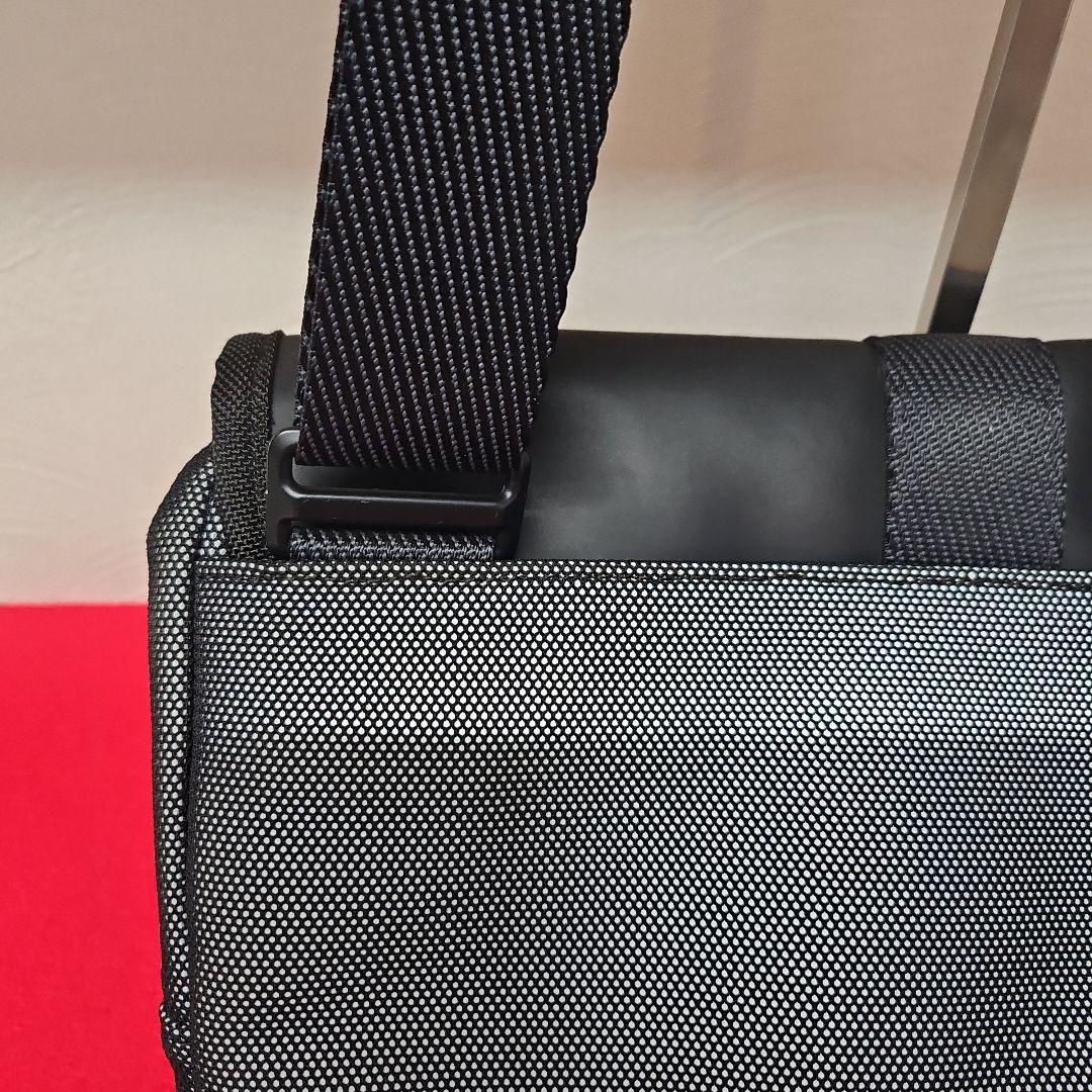 ぼぼ未使用美品★TUMI アルファブラボーバッグ ナイロン レザーメッシュ