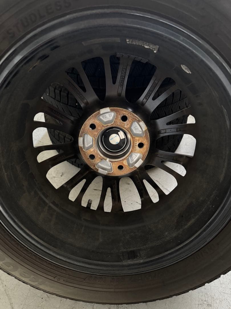 マックィーン185/65r15 スタッドレス ホイールセット