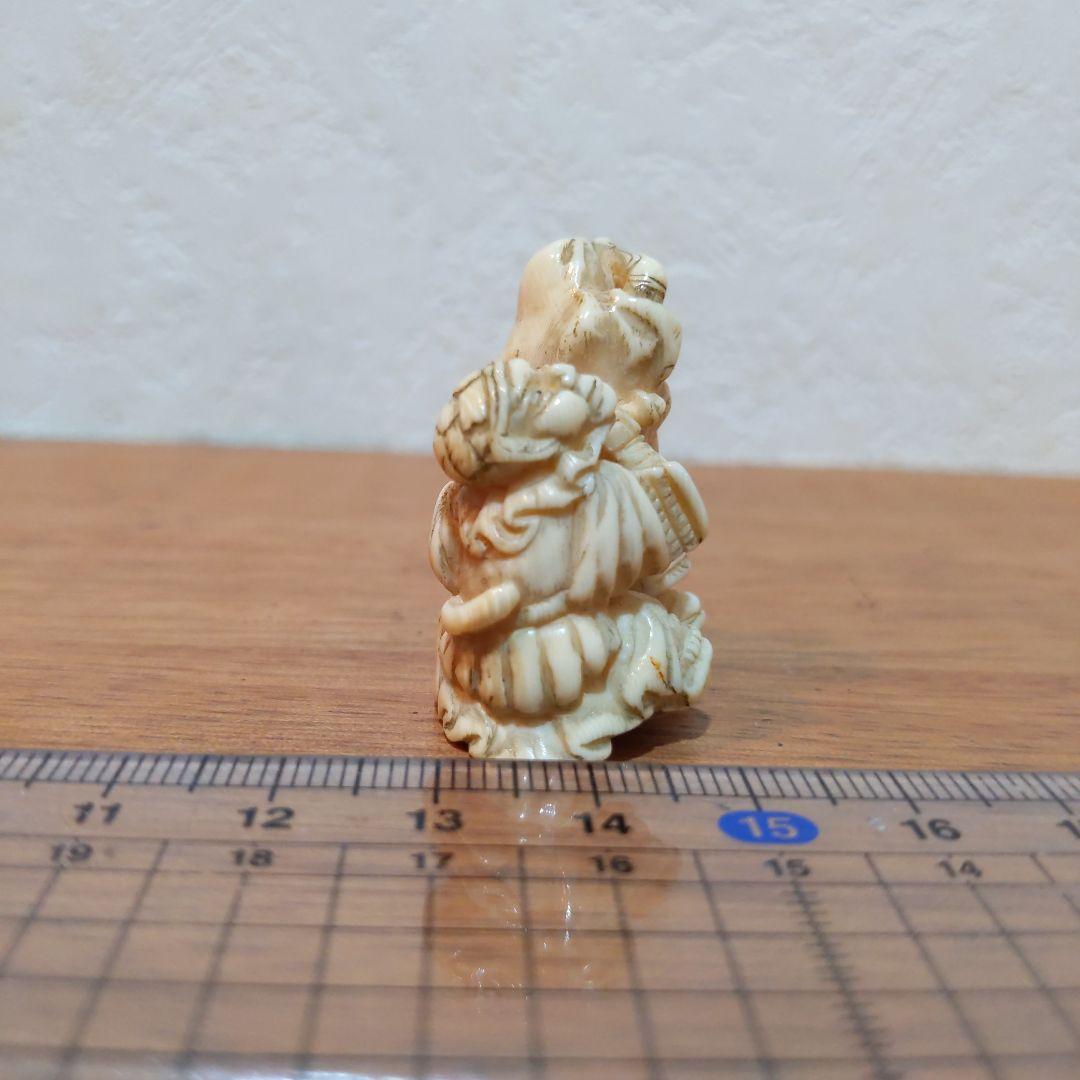 時代提げ物 人物根付 天然素材 【牛若丸と弁慶】高さ約3.5cm 重さ約13ｇ