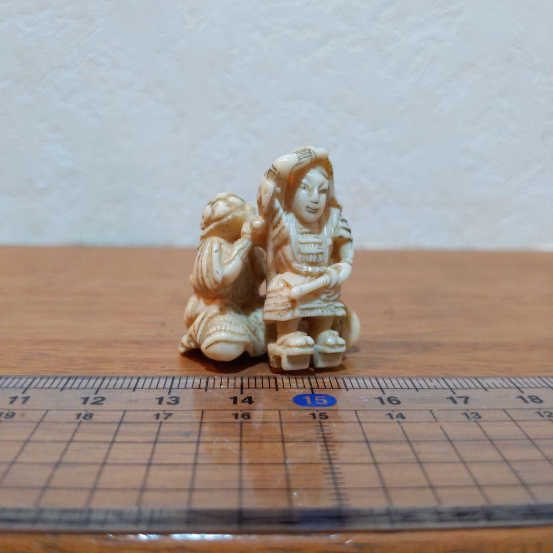 時代提げ物 人物根付 天然素材 【牛若丸と弁慶】高さ約3.5cm 重さ約13ｇ