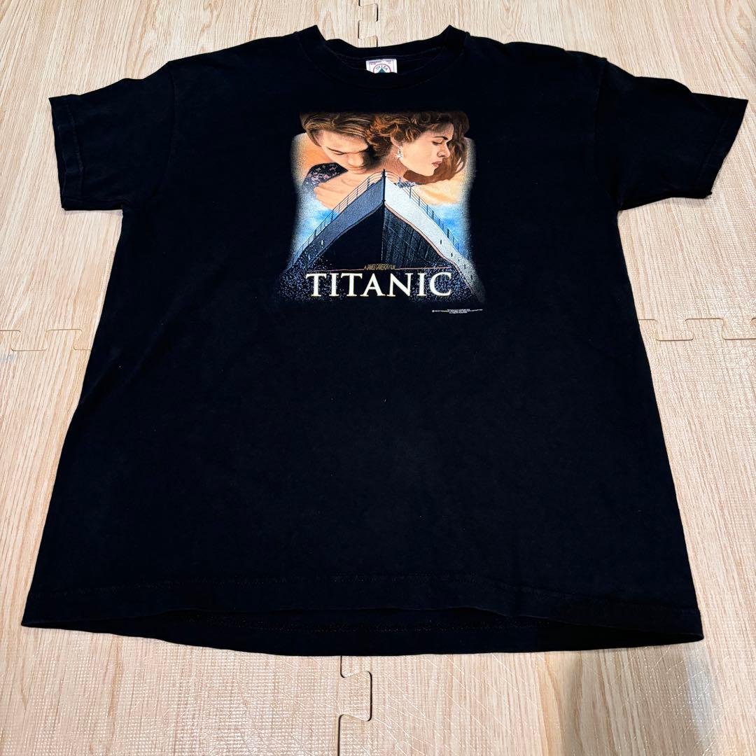 は*ん様 タイタニック Titanic レオナルドディカプリオ　Tシャツ Mov