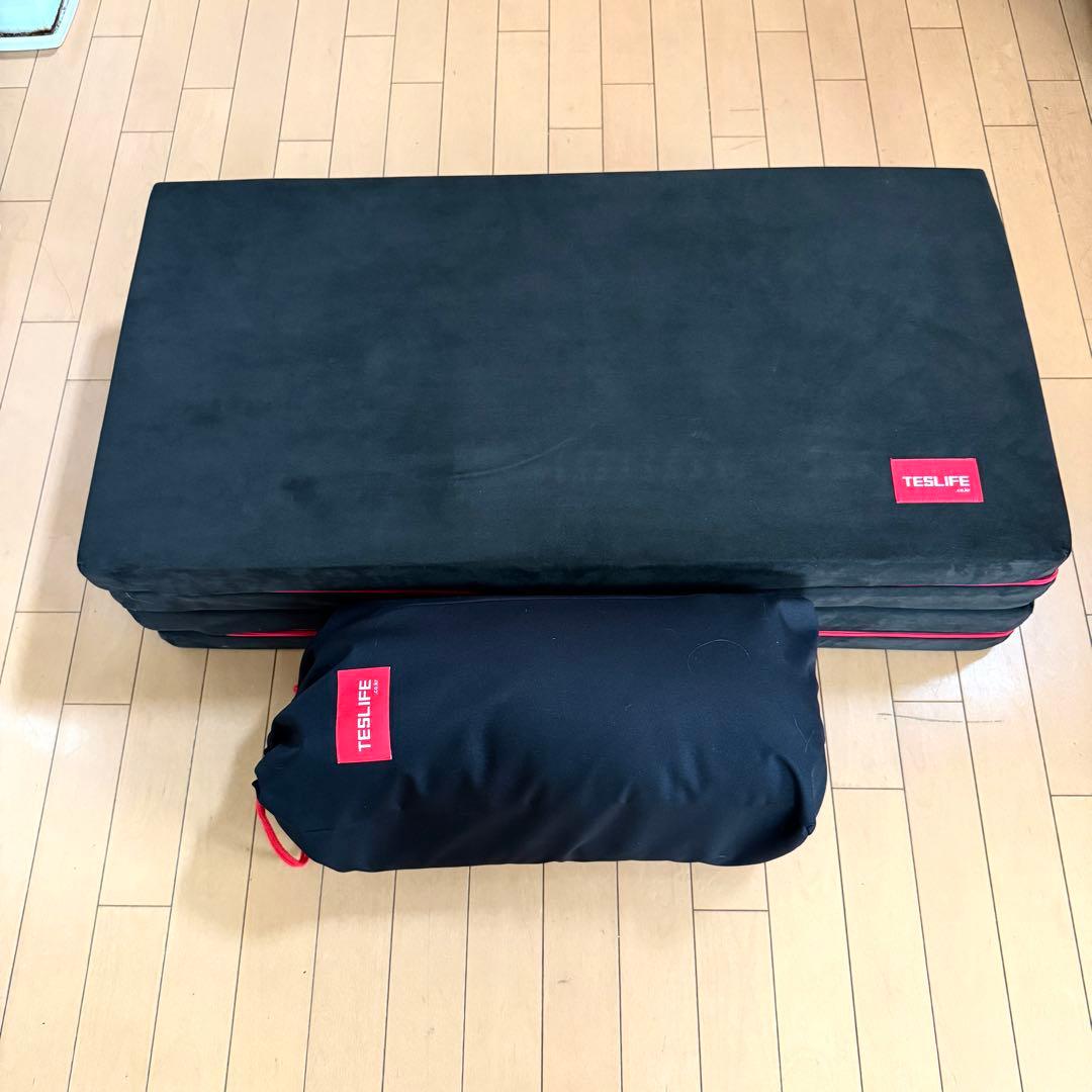 美品 Tesla テスラライフ T1 フォールディングマット 車中泊 キャンプ