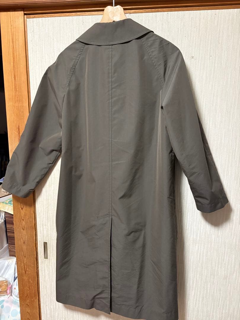 MARGARETHOWELL ステンカラースプリングコート　グレーカーキ色