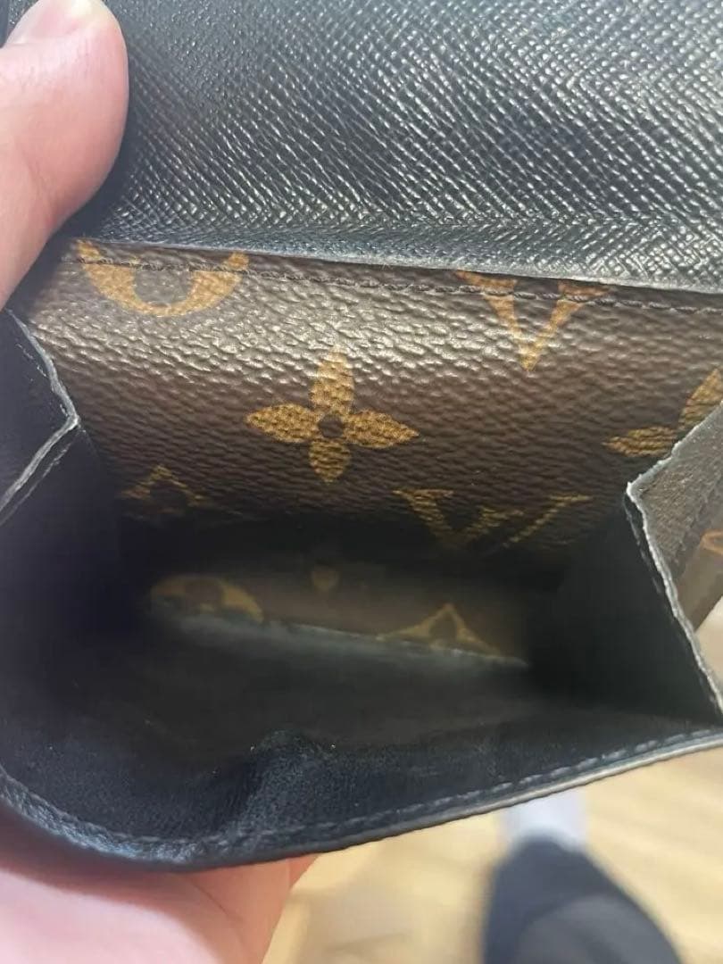 ルイヴィトン モノグラム マカサーポルトフォイユミンドロ 二つ折り財布