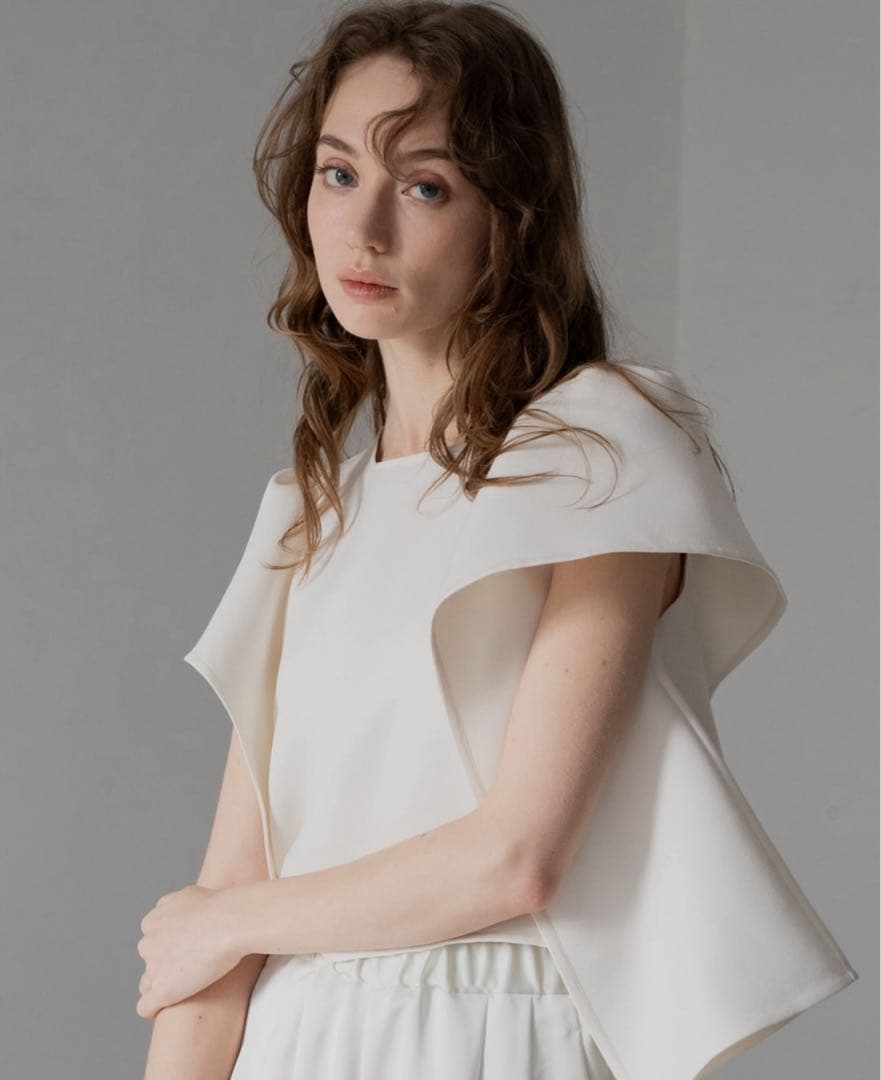 meison de dolce lily tops フレアスリーブトップス　白