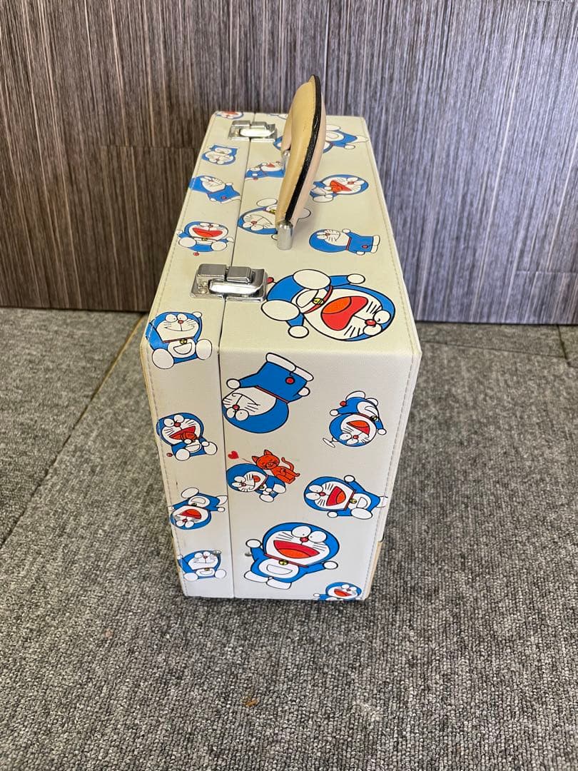 激レア品　ドラえもん　アタッシュケース　生産終了品　限定１個