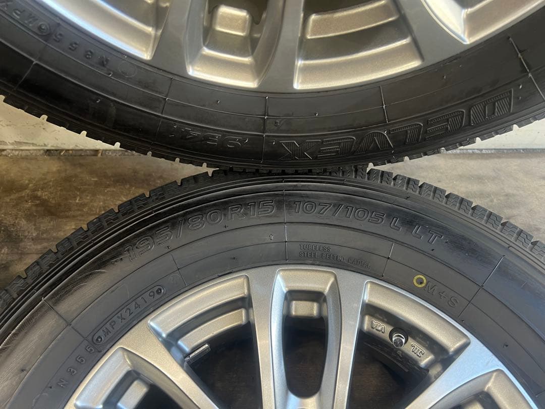 kanch専用　送料込み195/80R15 ハイエース アルミホイール冬タイヤ