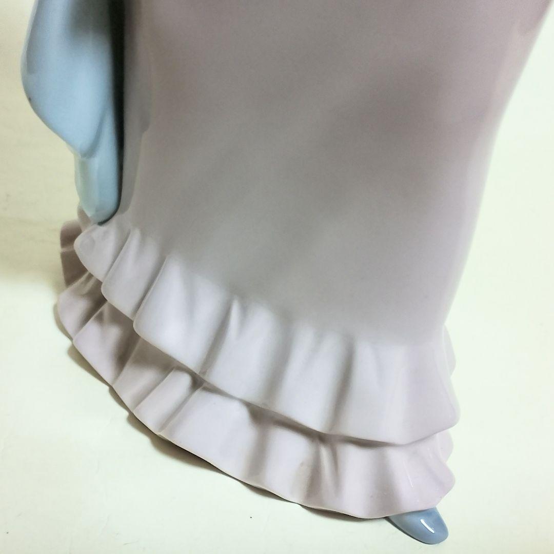 美品　LLADRO　「読書する貴婦人」