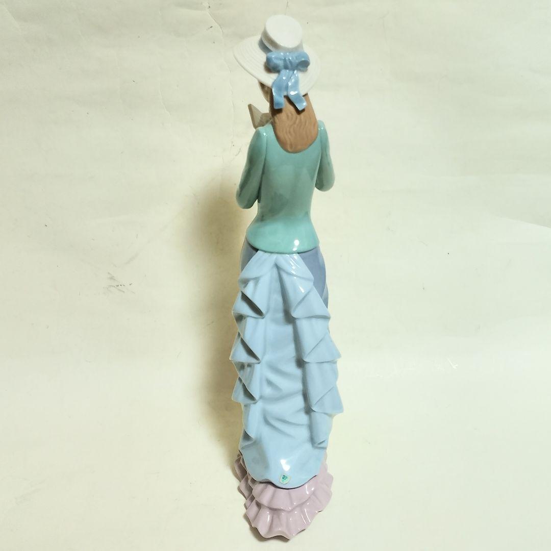 美品　LLADRO　「読書する貴婦人」