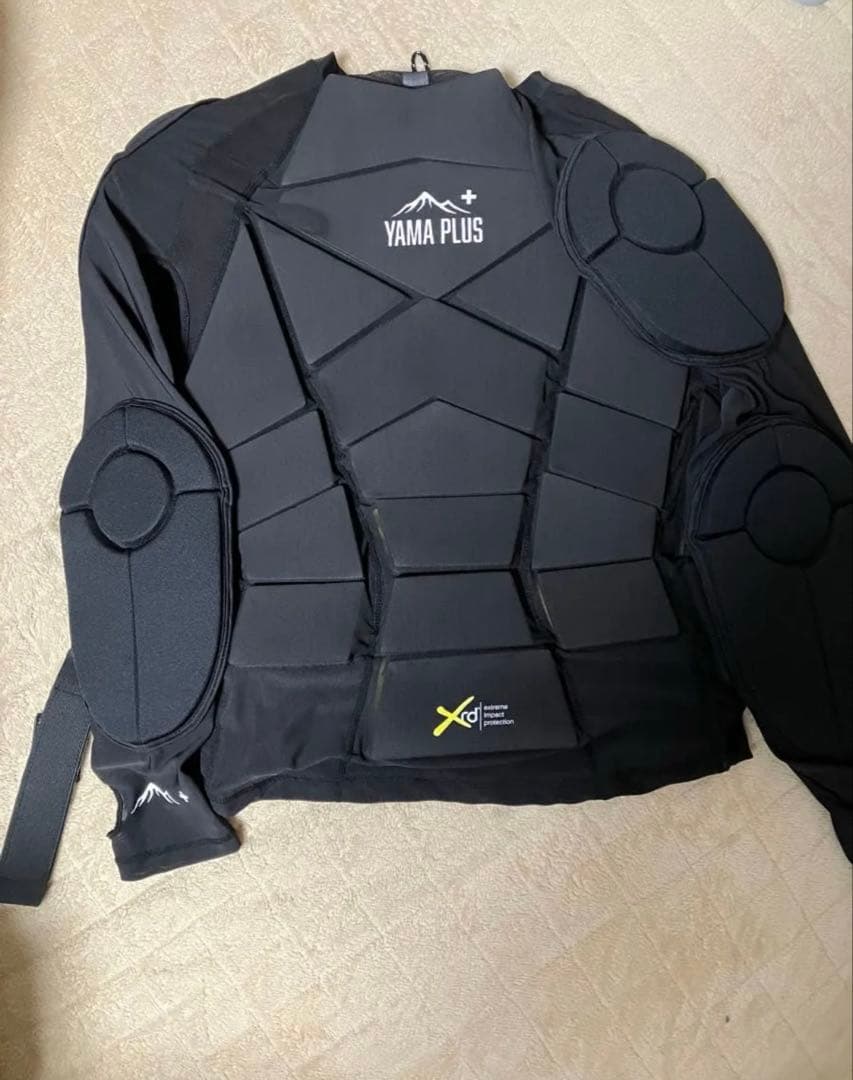 Karna プロテクターYama Plus XRD Sサイズ ブラック