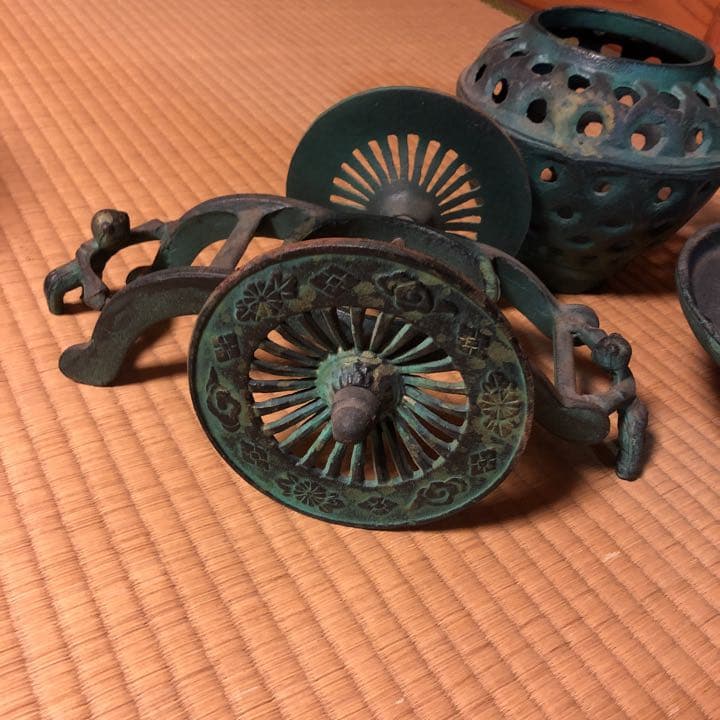 中国美術　花器　薄端　御所車