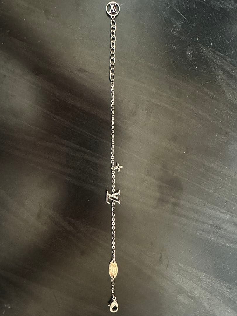 Louis Vuitton シルバーブレスレット