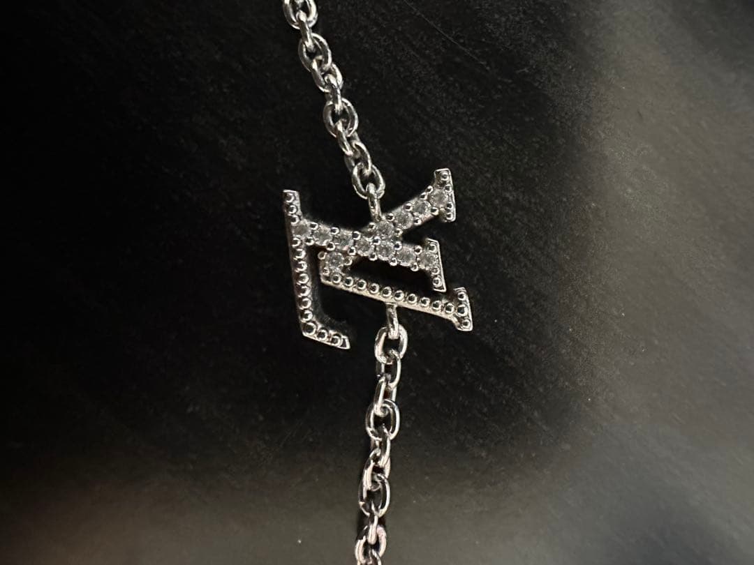 Louis Vuitton シルバーブレスレット