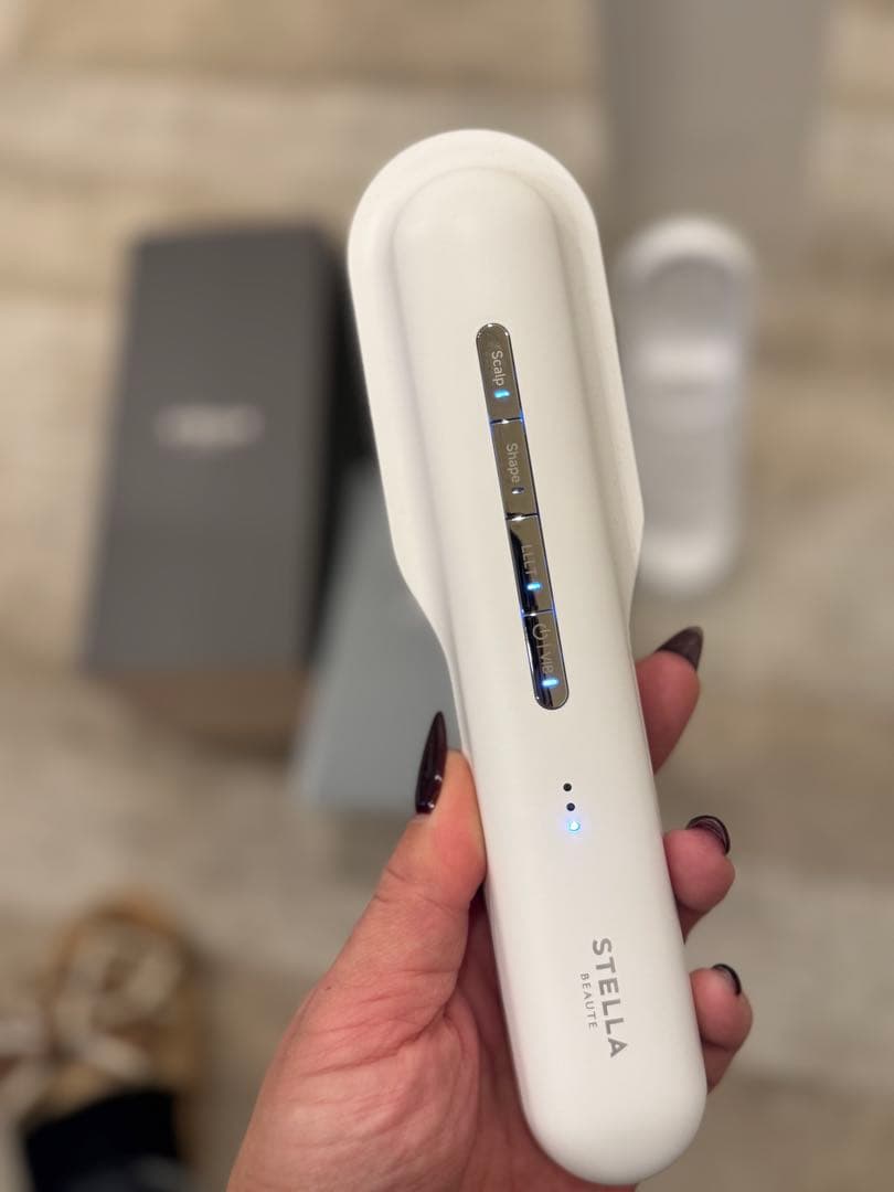 STELLA BEAUTE レーザー&EMS リフトブラシ PRO