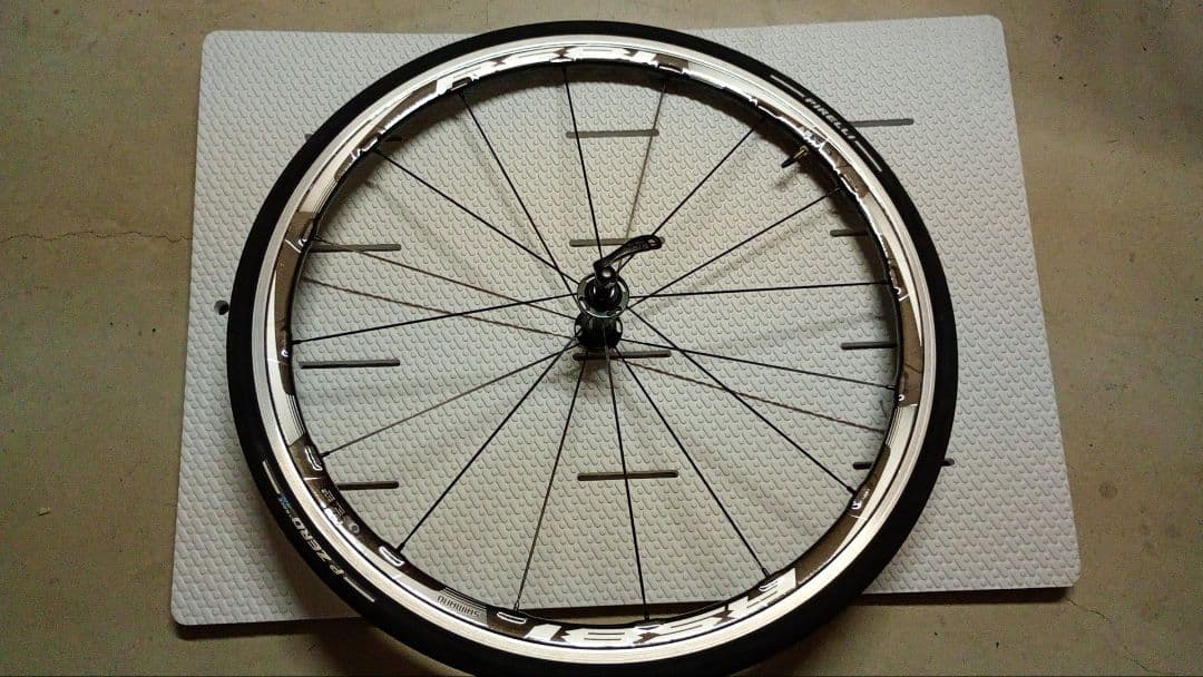 wh-rs81-c35 P ZERO RACE 4S 26ｃシマノ11s