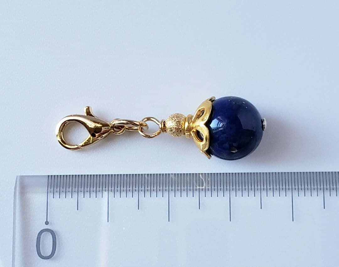 売却済み　277　ラピスラズリ　ドングリみたいな開運チャーム