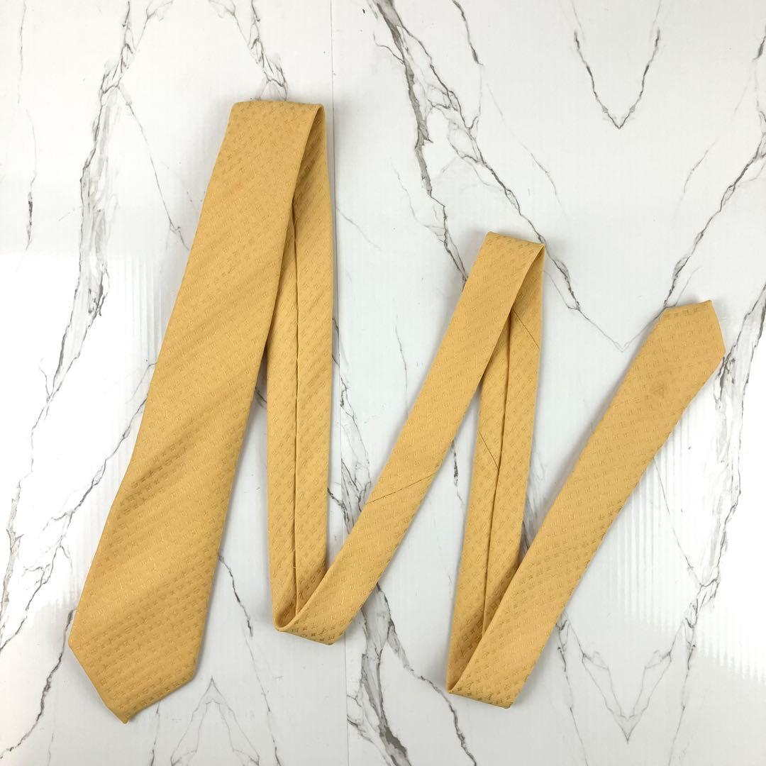 現行モデル　ルイヴィトン　ネクタイ　モノグラム　ソリッド　ジャガード　イエロー