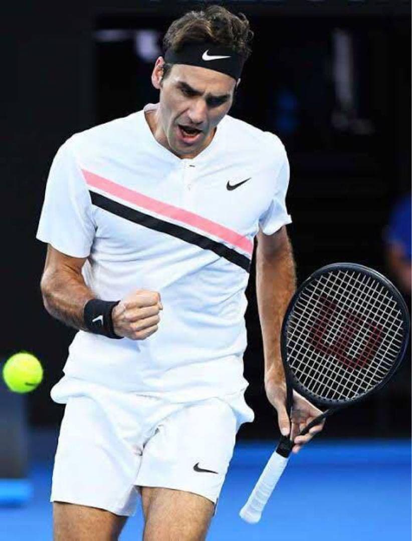 【美品】ナイキ　フェデラーモデル　テニスウェア　Tシャツ　Mサイズ　nike