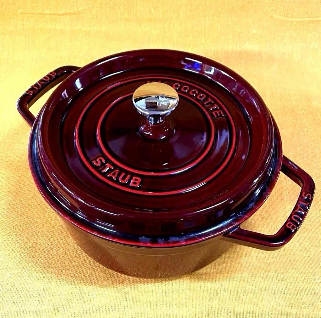 ストウブが美しすぎて‼️早い者勝ち‼️ グレナディン レッド 22cm 両手鍋