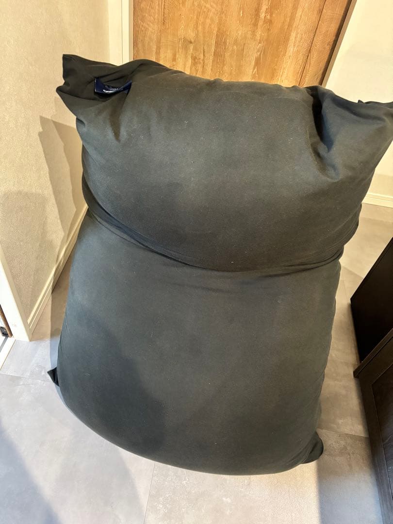 美品✨Yogibo Midi プレミアム❣️ダークグレー ビーズクッション