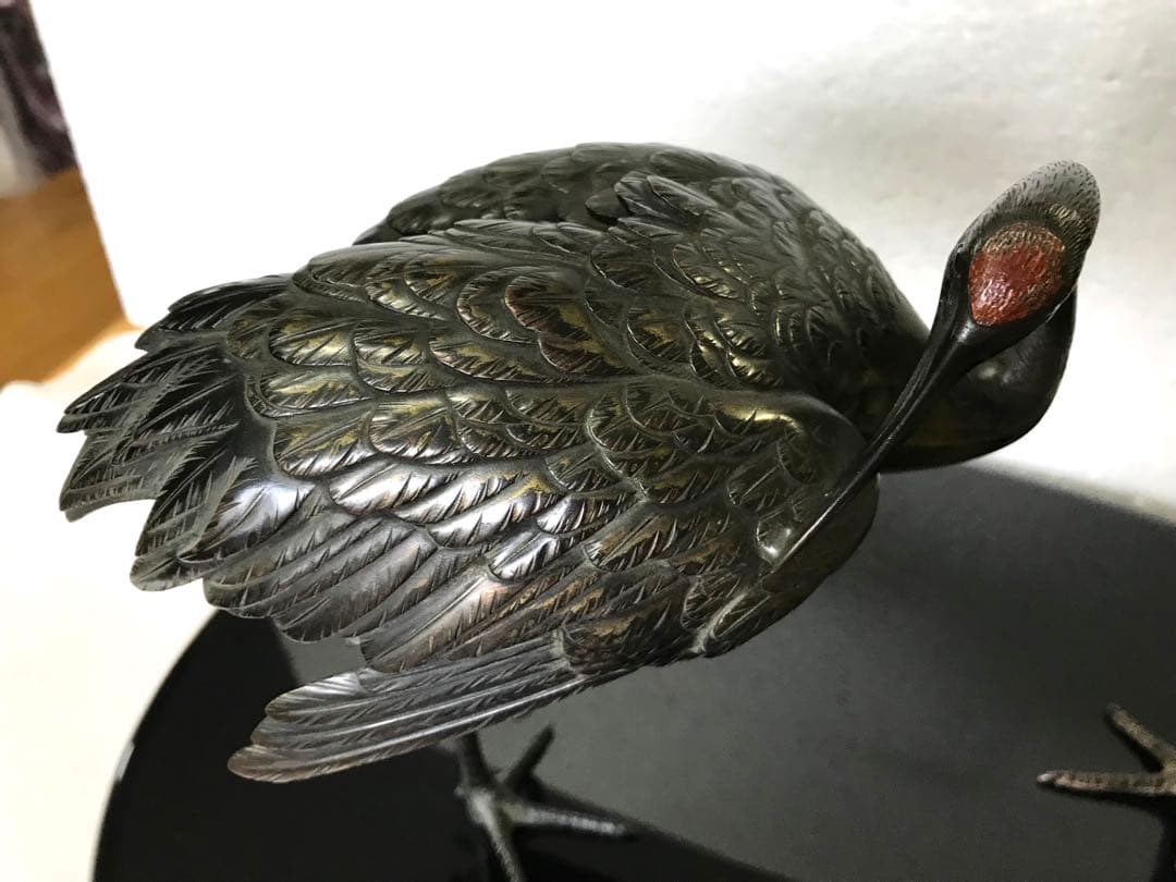 銅製:夫婦鶴置物(小判台付)秀尚作(注:説明文)