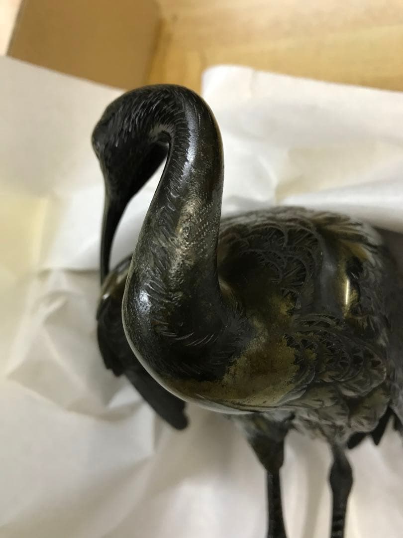 銅製:夫婦鶴置物(小判台付)秀尚作(注:説明文)