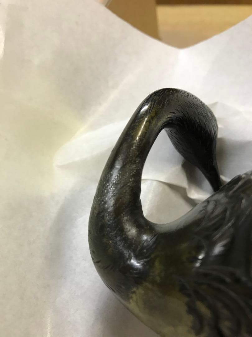 銅製:夫婦鶴置物(小判台付)秀尚作(注:説明文)