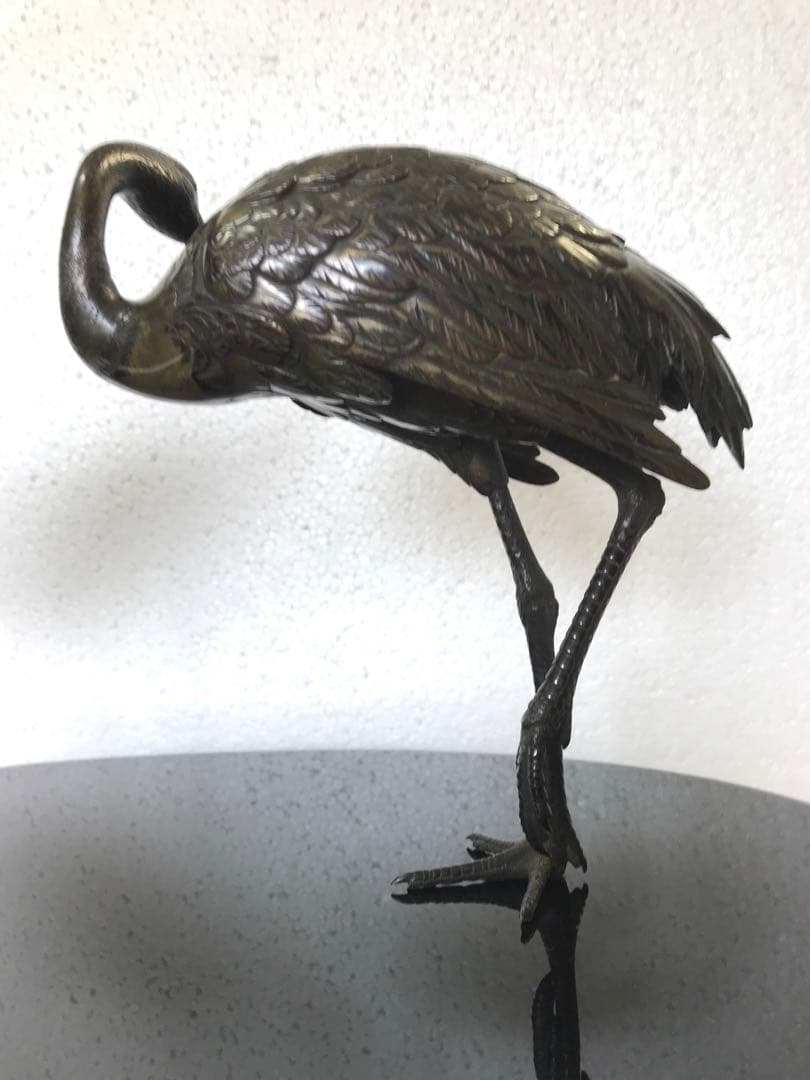 銅製:夫婦鶴置物(小判台付)秀尚作(注:説明文)