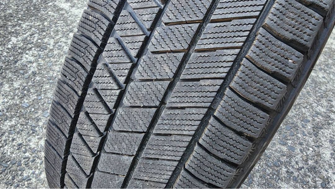 16インチ スタッドレスタイヤ