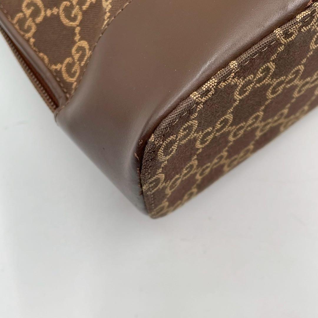 美品　グッチ　GGキャンバス　トートバッグ　A4対応　定番　総柄　ブラウン