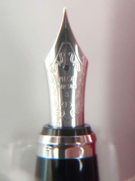 ○25000PILOT LEGANCE 89s Red 万年筆　字幅F