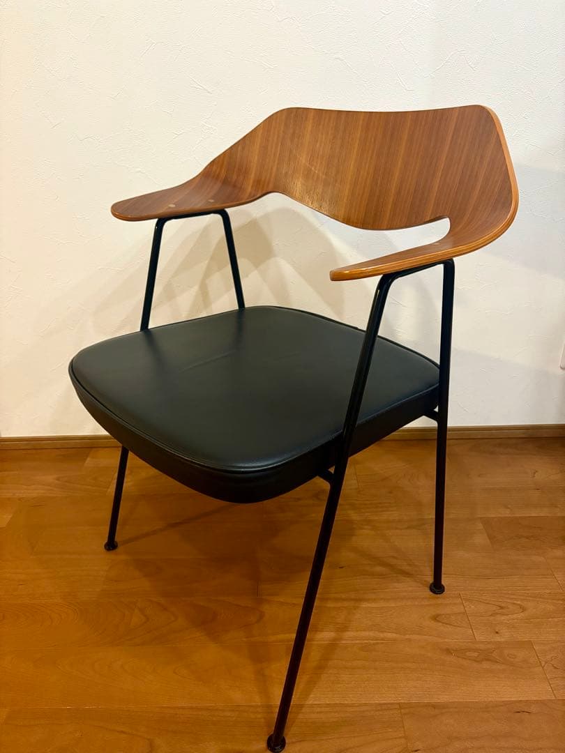 ダイニングテーブルセット　アクタス675チェア