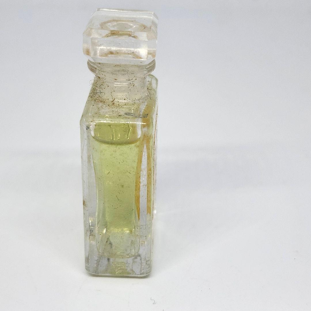 CHANEL シャネル 香水 キーチャーム キルティング 柄 ゴールド NO19