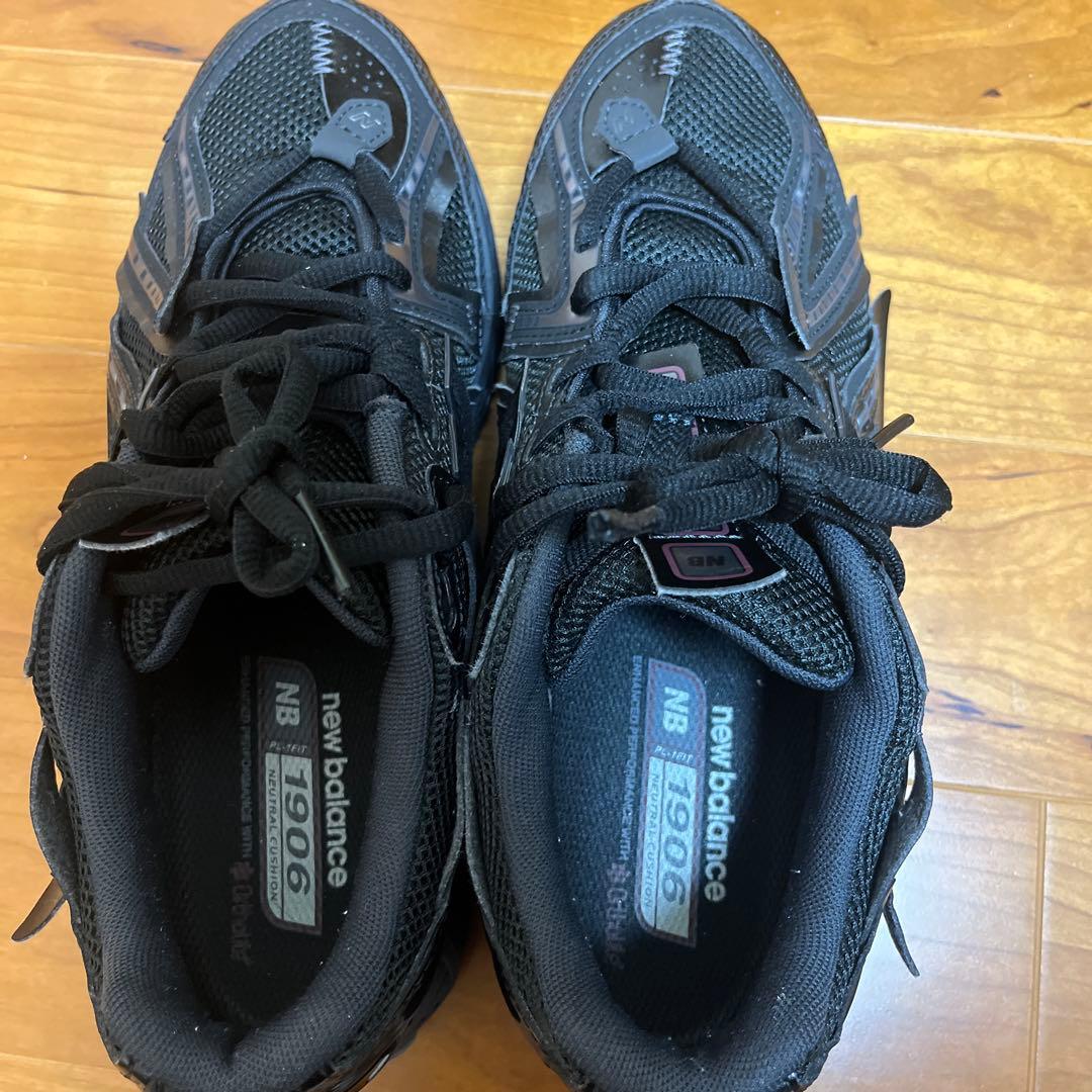 new balance NB 1906 ブラックスニーカー