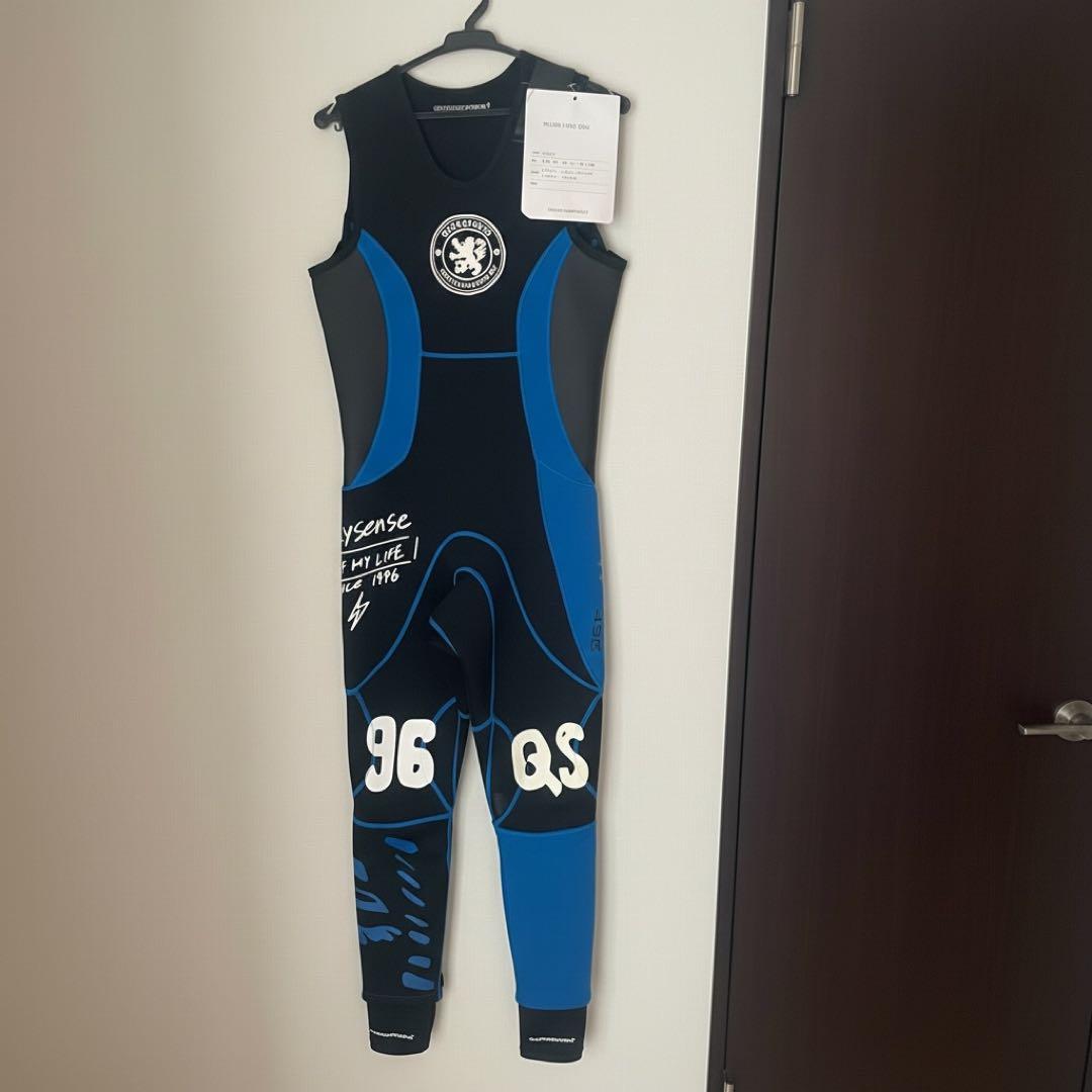 新品　ウェットスーツ　M マリンスポーツ