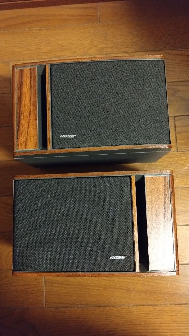 BOSE 100J スピーカー　木目調　ブラケットつき