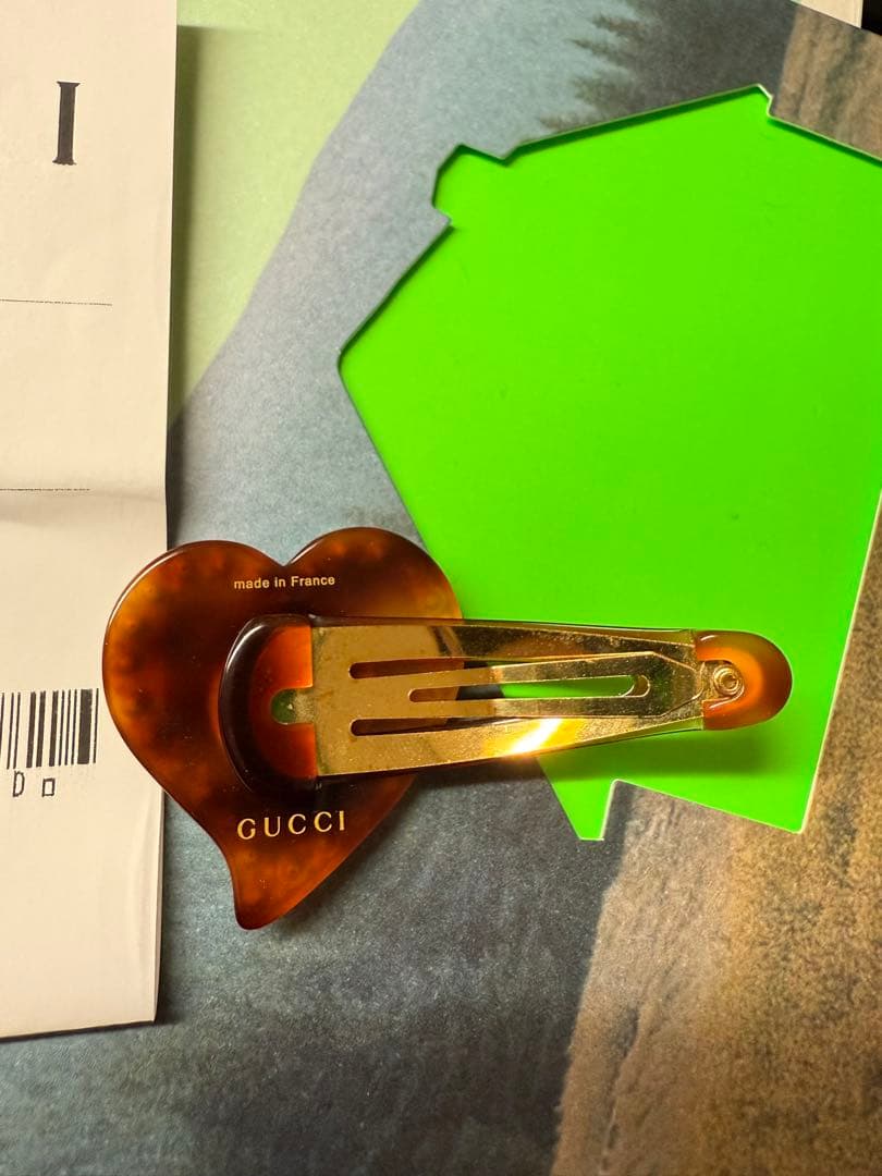 GUCCI インターロッキングG ハート ヘアクリップ　ヘアピン　ブラウン