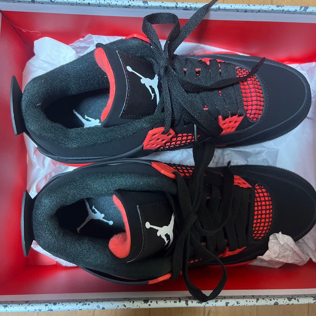 靴 NIKE Air Jordan 4 Red Thunder Crimson