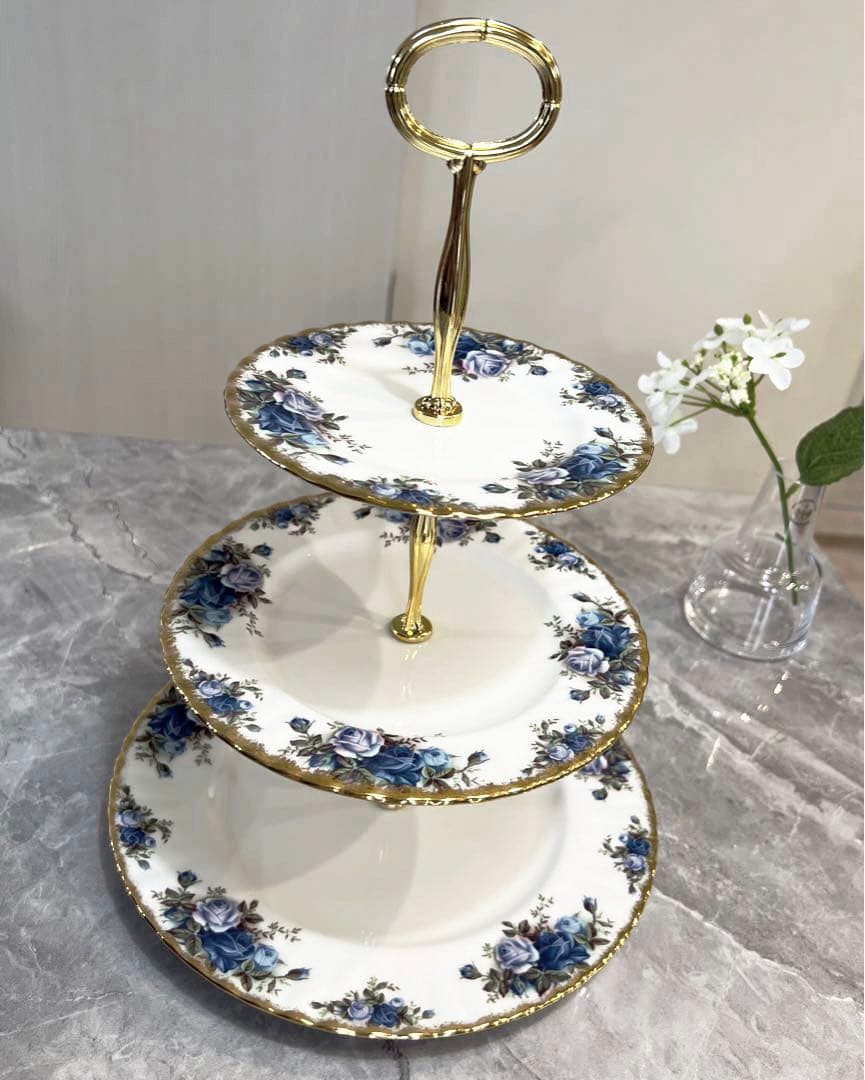 期間限定お値下中✳︎希少✳︎ロイヤルアルバート ケーキスタンド 3段