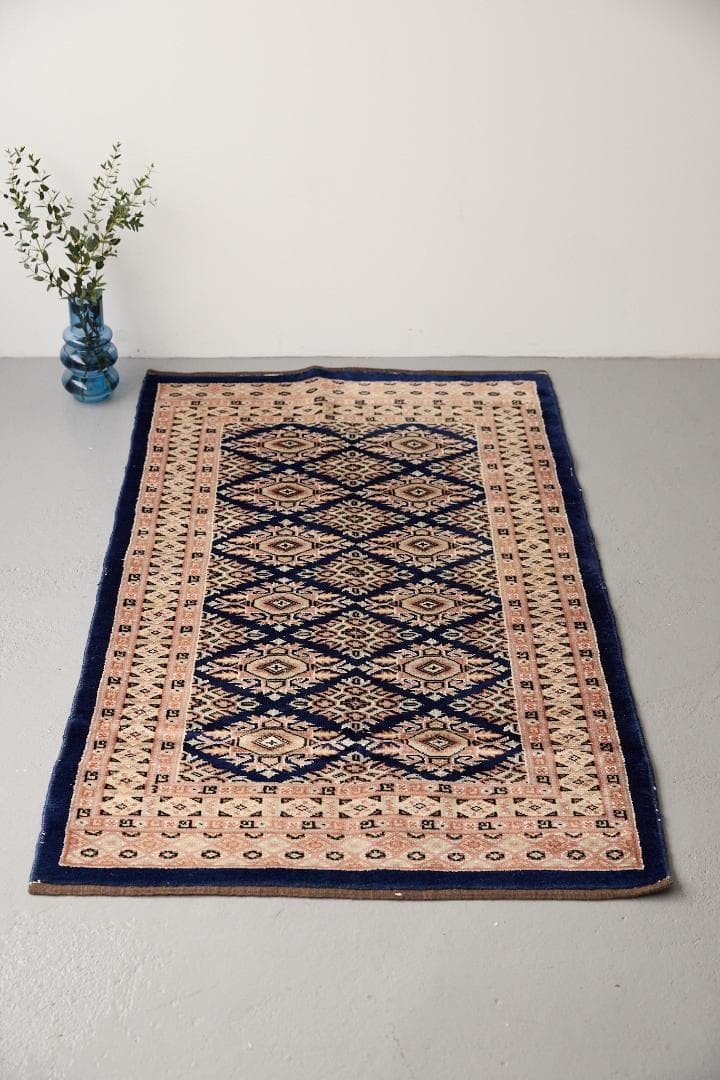 ヴィンテージラグ　トライバルラグ　パキスタン絨毯（129cm×75cm）青　紺