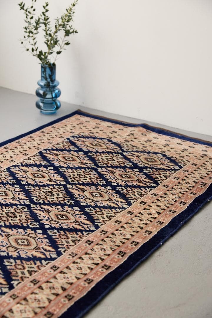 ヴィンテージラグ　トライバルラグ　パキスタン絨毯（129cm×75cm）青　紺