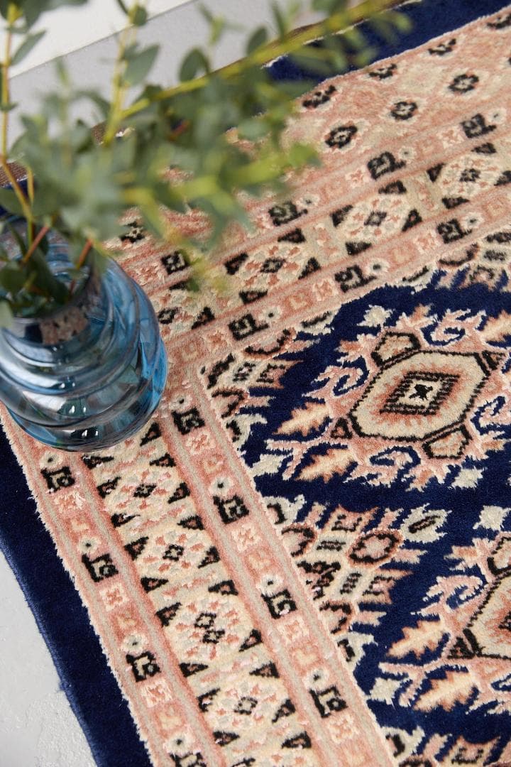 ヴィンテージラグ　トライバルラグ　パキスタン絨毯（129cm×75cm）青　紺