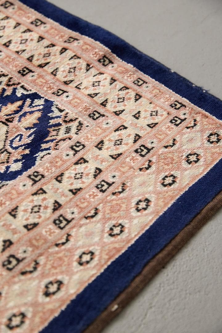 ヴィンテージラグ　トライバルラグ　パキスタン絨毯（129cm×75cm）青　紺